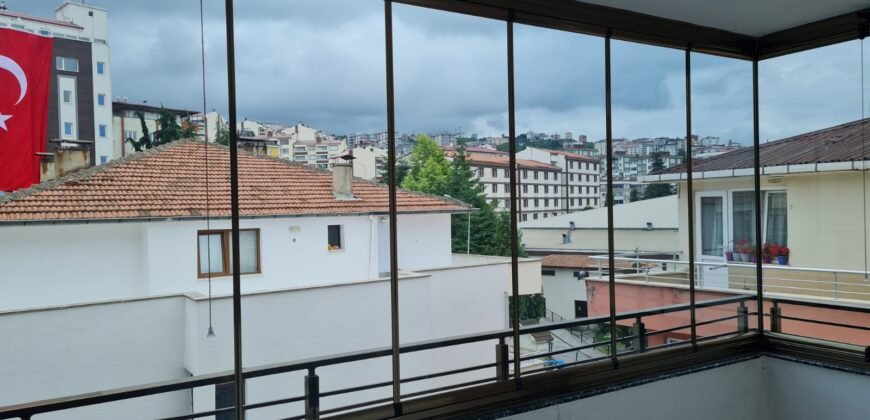 Pelitli Merkez’de 4 ncü Kat Doğalgazlı Kısmi Manzaralı Satılık Daire
