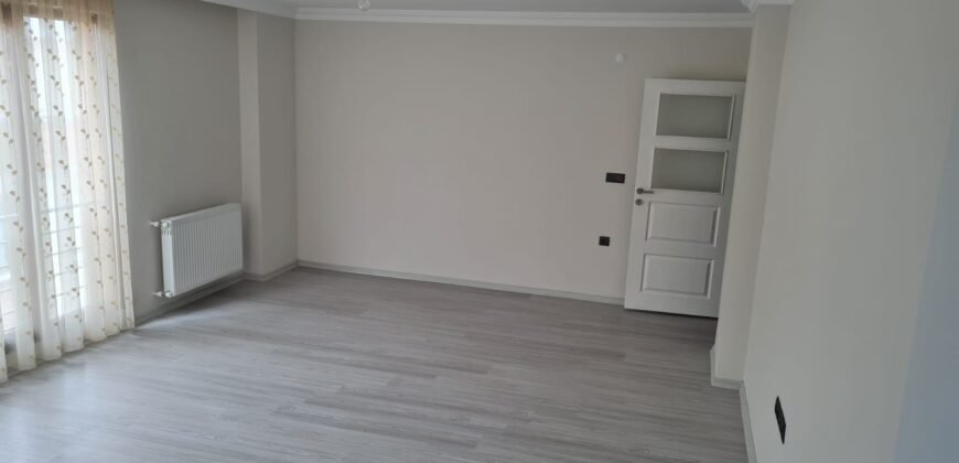 Pelitli Merkez’de 4 ncü Kat Doğalgazlı Kısmi Manzaralı Satılık Daire